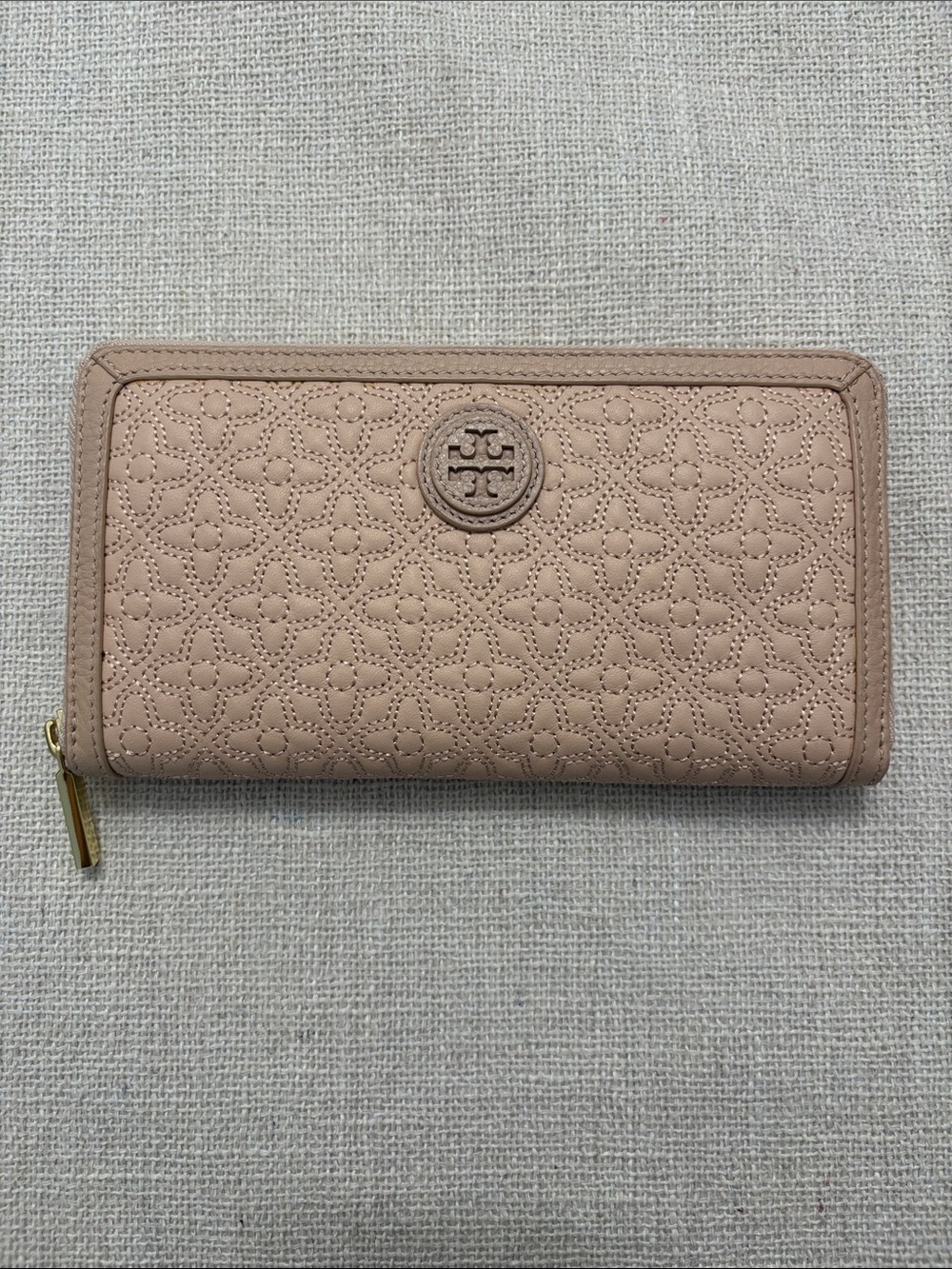 Tory Burch Blush Quilted Perforated Zip Wallet